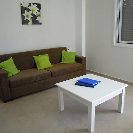 Petaloudes 2 דירה *