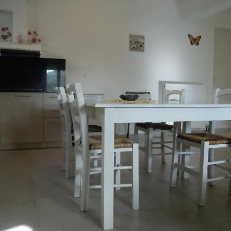 Petaloudes 2 * Kamilari