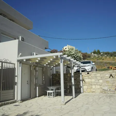 Petaloudes 2 Apartment *
